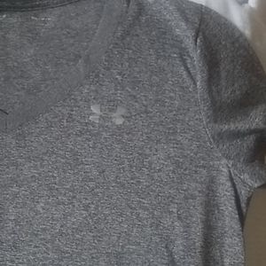 Under Armour grey, heatgear short sleeve, V-neck